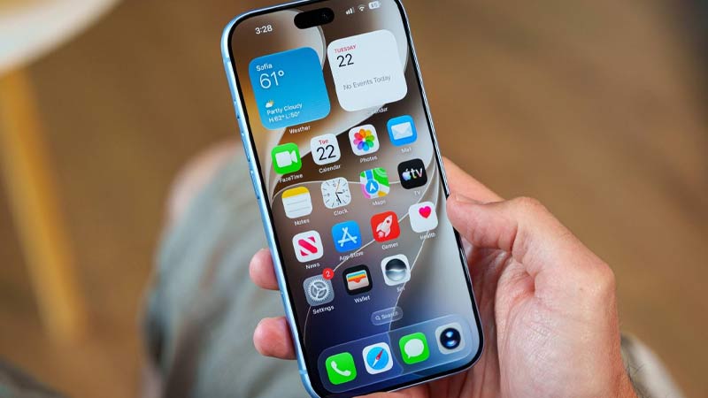 صفحه نمایش iphone 18 pro
